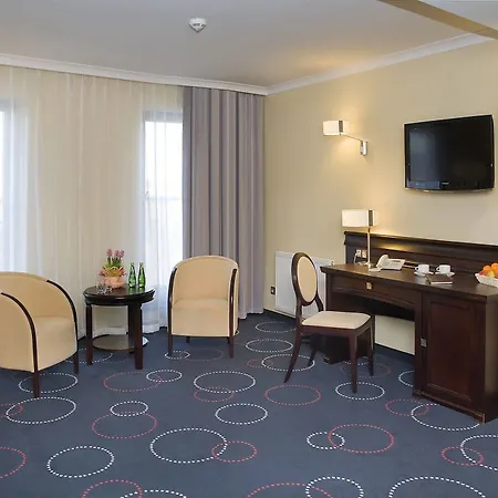 Admiral Hotel 4*
